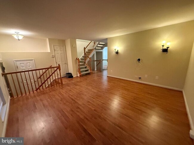 Photo - 43506 Postrail Square