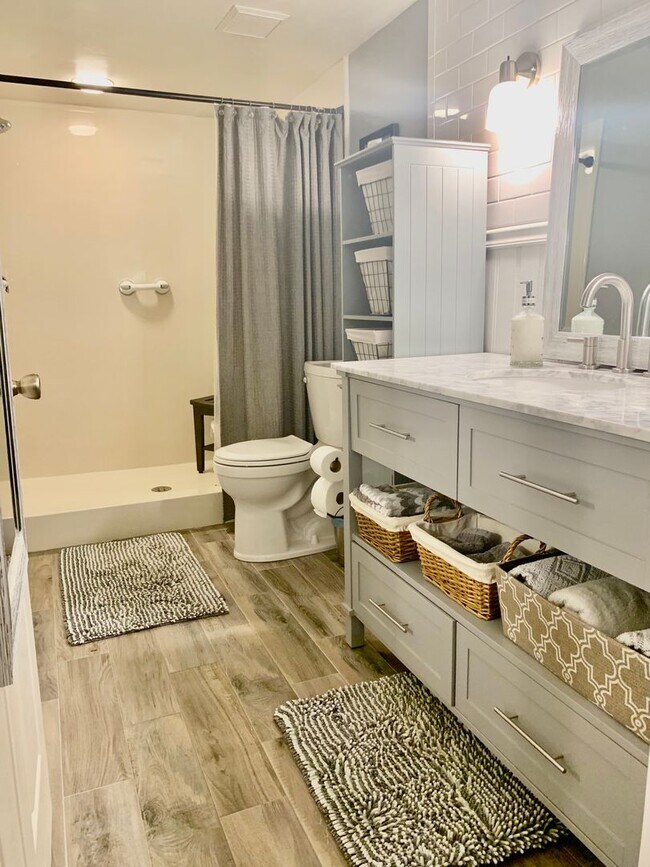 ***2BED/2BATH***PIPERS POINTE***FURNISHED Rental For Rent in Naples