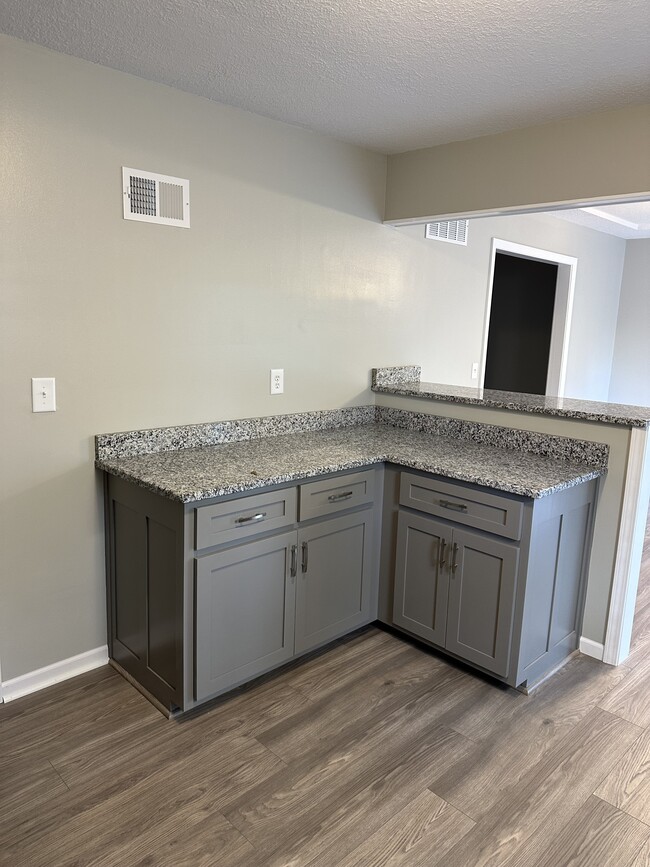 Photo - 203 20th Ave N