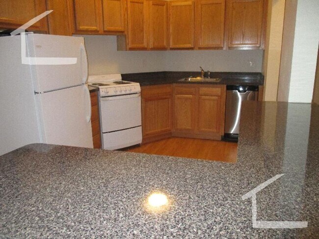 Photo - No Brokers Fee, No Security Deposit, Heat ...