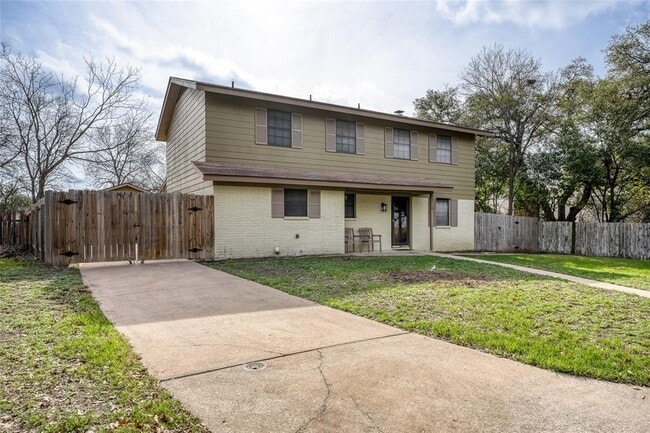 Building Photo - 6601 Skycrest Dr