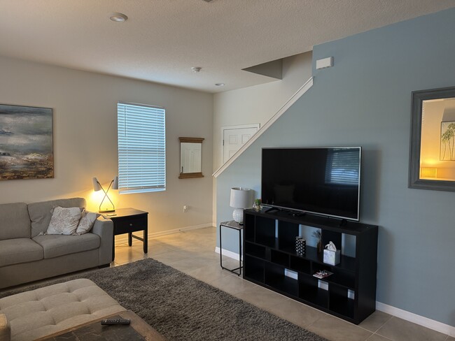 Photo - 1690 Coulter Ln