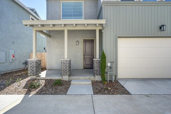 Photo - Fully Furnished Mid-term Rental