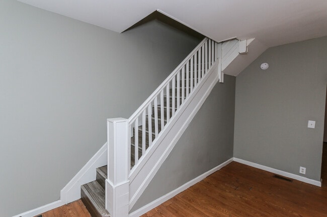 Photo - 2302 Cedley St