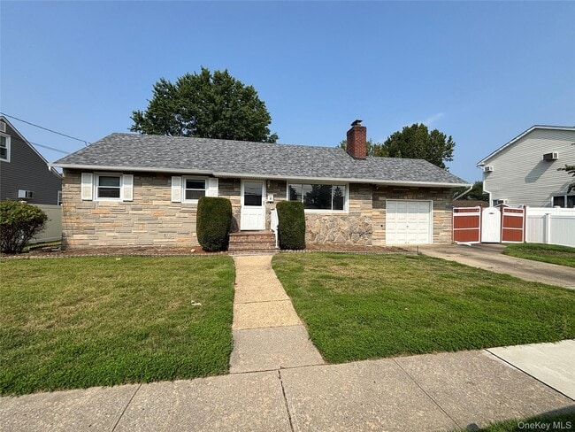 Building Photo - 235 10th St Rental