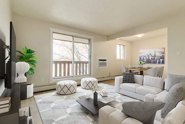 Hyland Manor - Hyland Manor