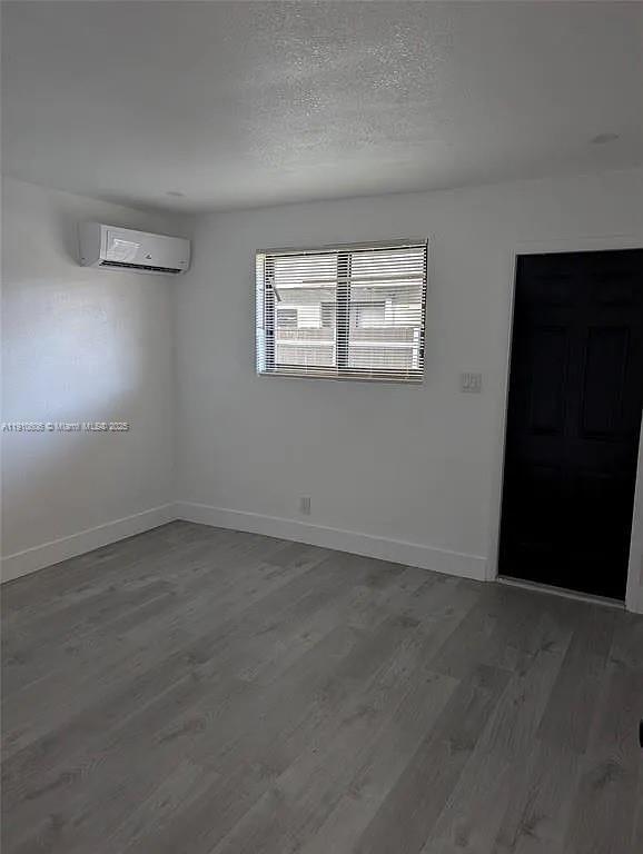 Photo - 920 NW 8th Ave Unidad 1