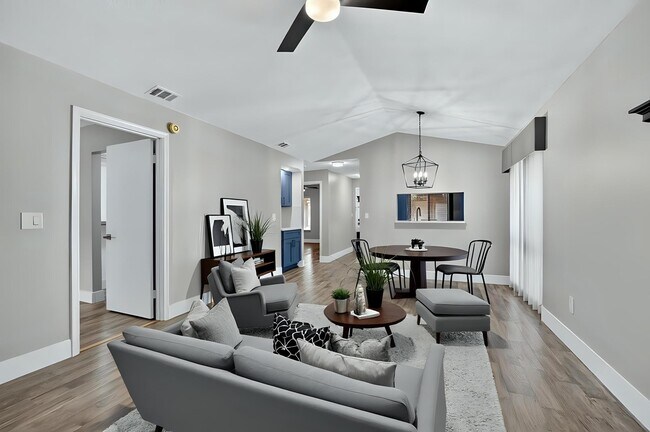 Building Photo - 400 Club Cir Unit 206 Rental