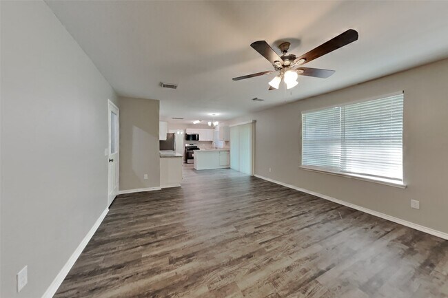 Building Photo - 9919 Villa Verde Dr Rental