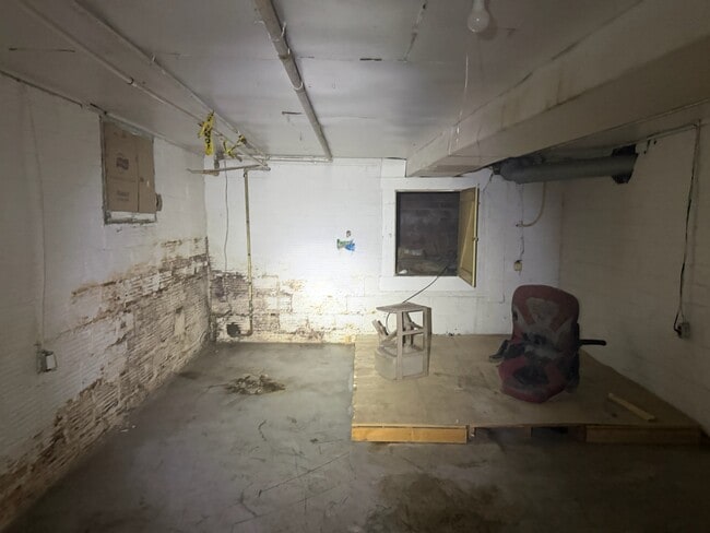 Photo - 107 E Archer Ave