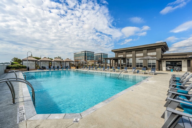 Peninsula at Buckhead - The Peninsula at Buckhead Rental
