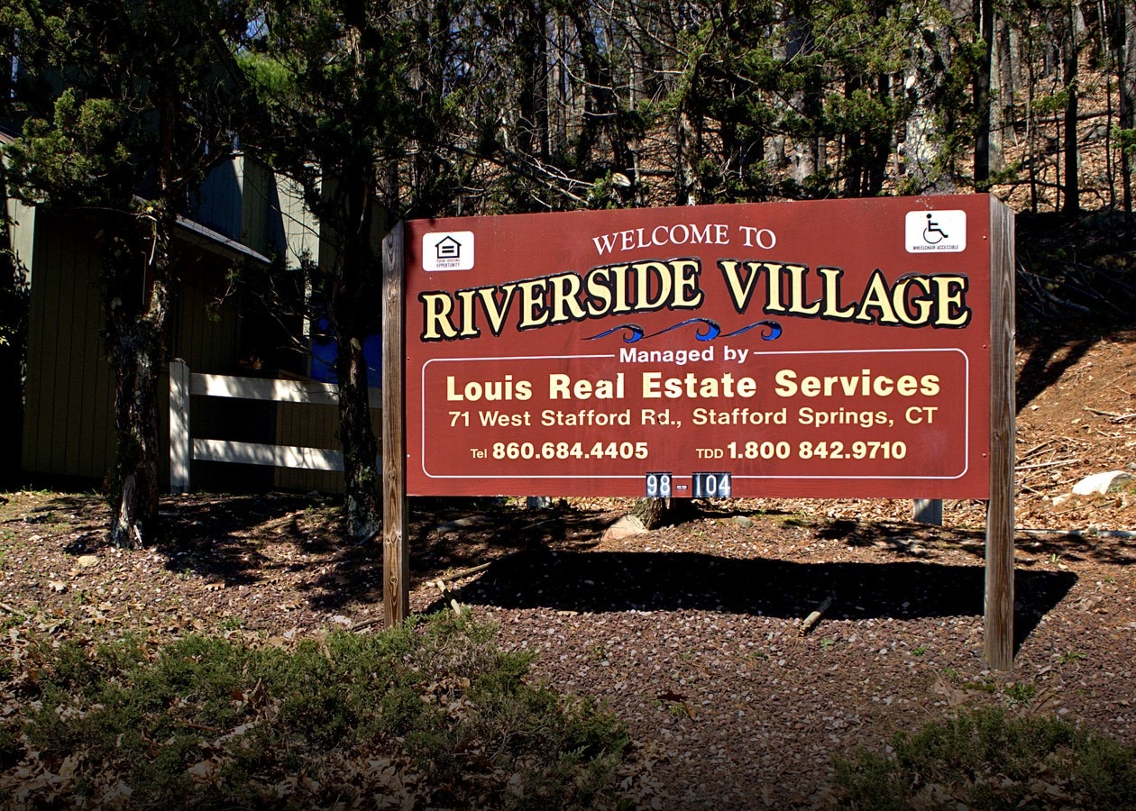 Riverside Village I & II - Riverside Village I & II Apartments