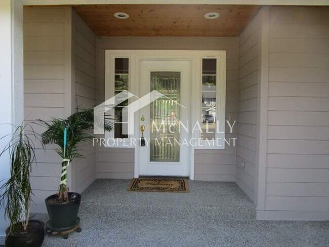 Photo - 4 Bedroom, 2.5 Bathroom Home in Gig Harbor