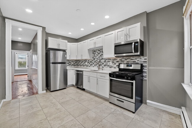 Photo - 129 Harrishof St Unit 2L