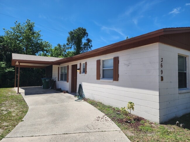 Photo - 369 Diamond St