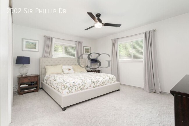 Photo - 2902 Sir Phillip Dr