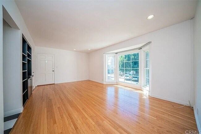 Photo - 102 Lime Ave