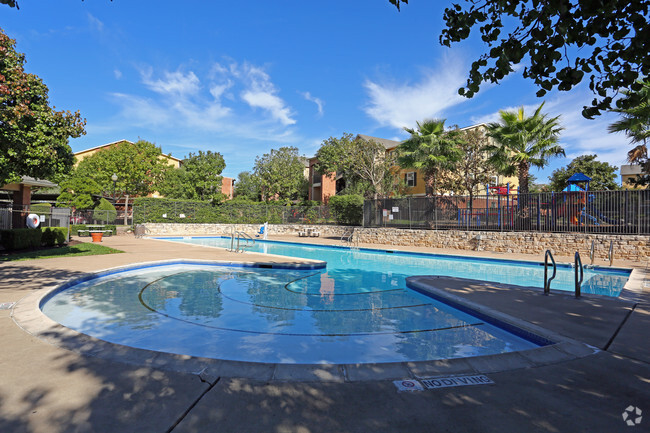 Building Photo - Silver Springs Apartment Homes