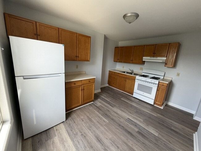 Photo - 221 Grant St Unit 221-B