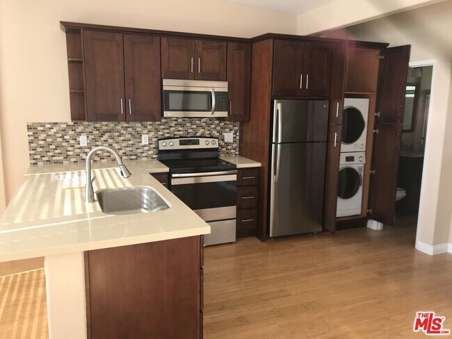 Photo - 25164 Malibu Rd Unidad D