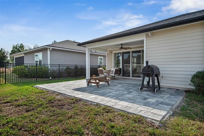 Photo - 143 Alderwood Pl