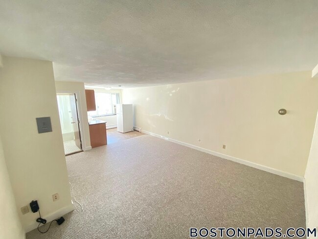 Photo - 4 Brattle Dr Unit 3