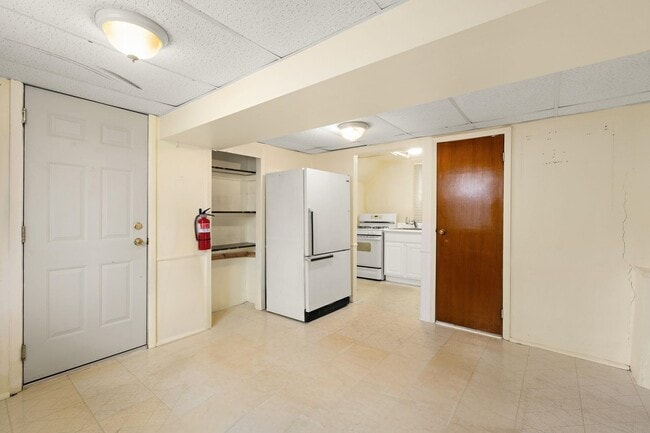 Photo - 520 Schuyler Ave Unidad 1