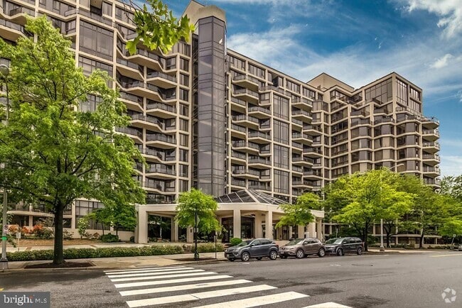Building Photo - 1530 Key Blvd Unit 1205 Rental