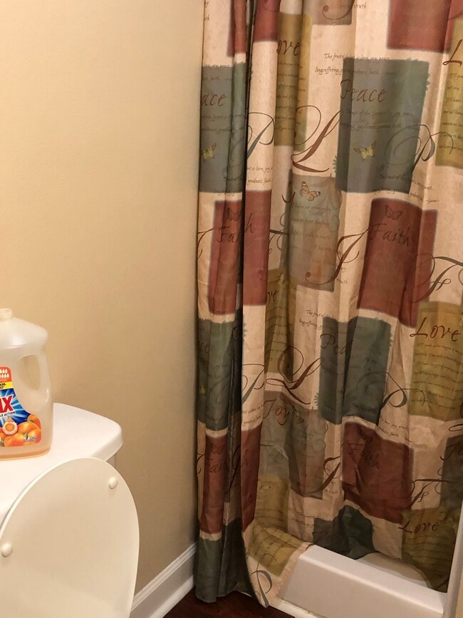 Photo - 616 Garden Road