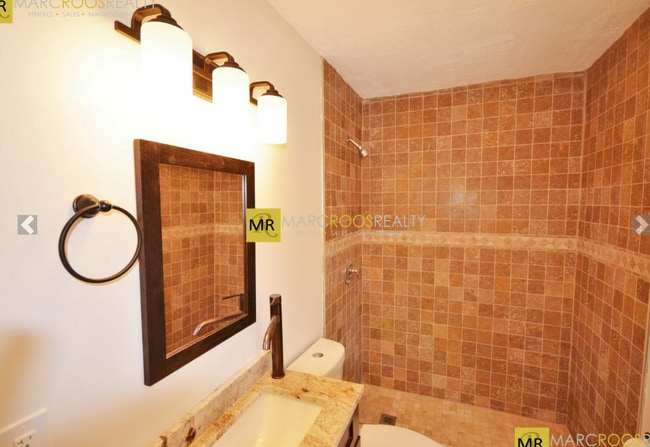 Photo - 130 Brooks St Unidad 2