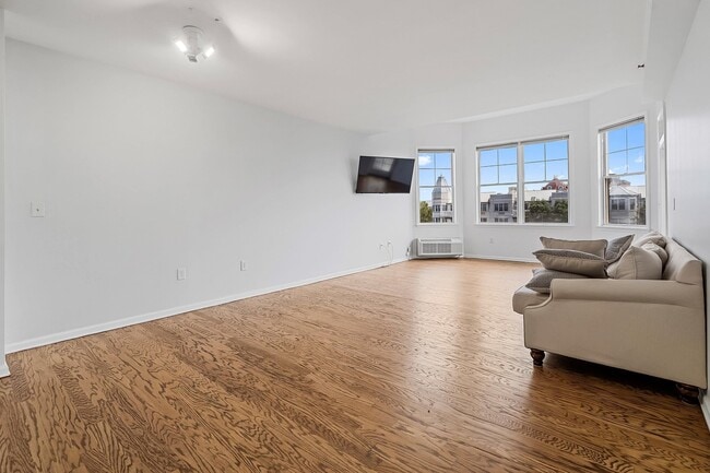 Photo - 30 Freedom Way Unit 407