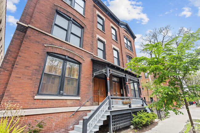 Building Photo - 1903 N Sheffield Ave Unit 3 Rental