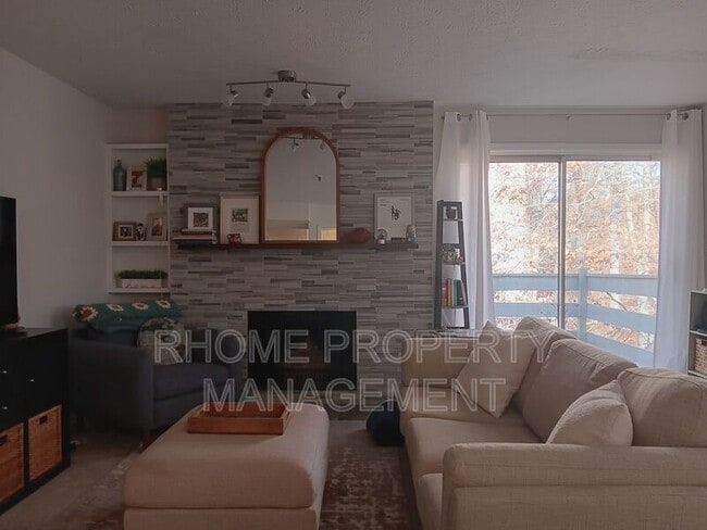 Photo - 1407 Riverview Dr