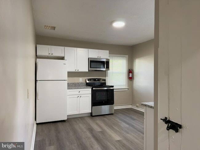 Photo - 127 N Prince St