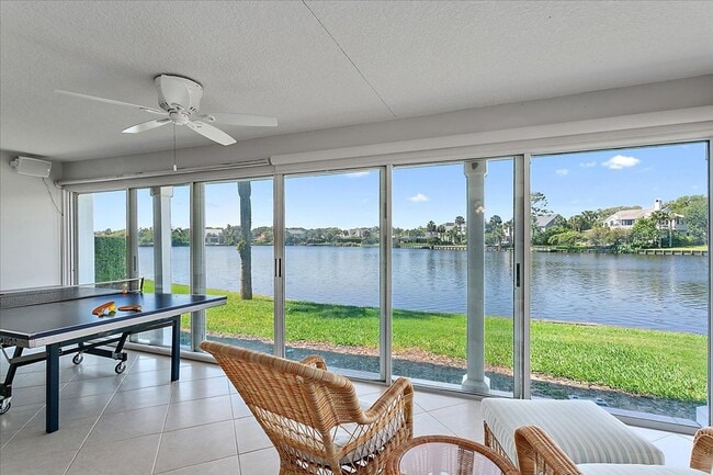 Photo - Fabulous Condo in The Pointe!