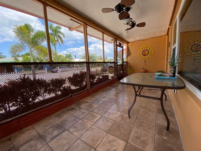 Photo - 1419 N M St