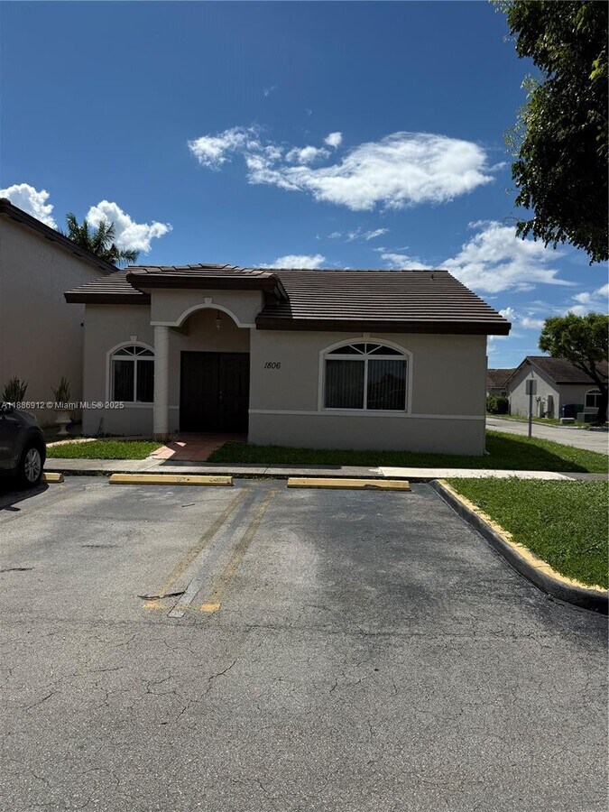 Photo - 18754 NW 84th Ave Unit 1806