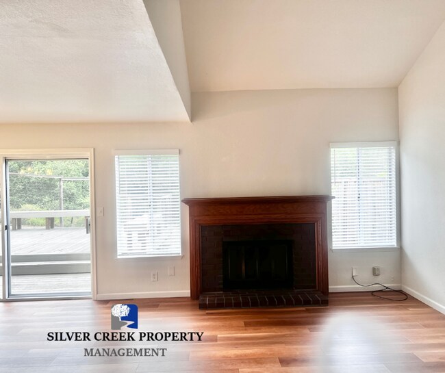 Photo - 21072 Greenwood Cir
