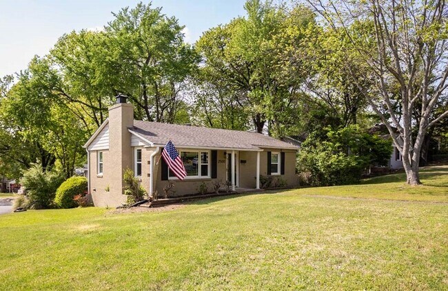 Photo - 2500 Durwood Rd