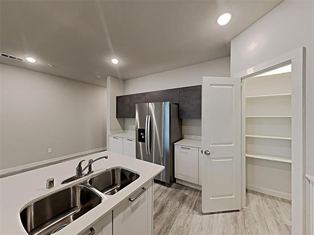 Photo - 1312 Creekbank Dr