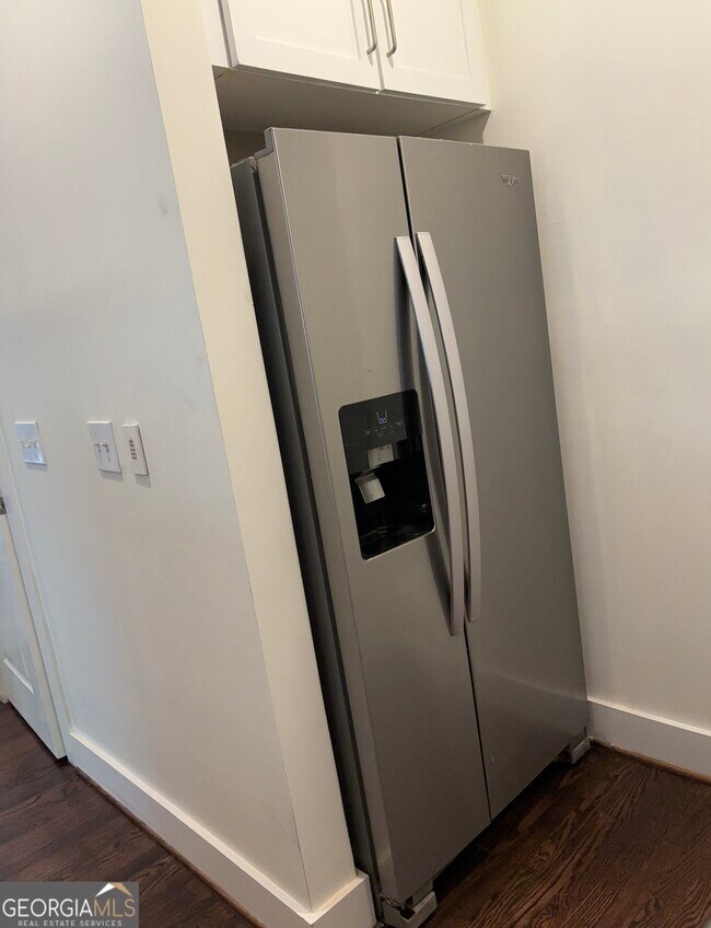 Photo - 221 Semel Cir NW