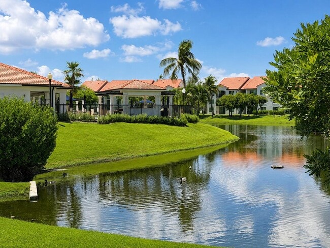 106 Villa Cir Unit 106