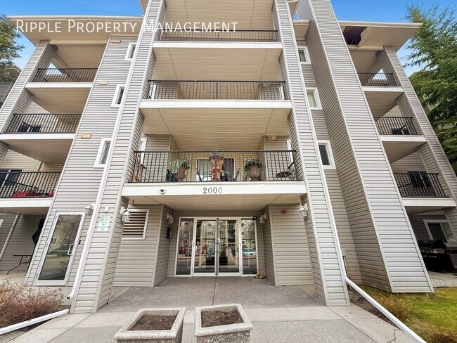 Photo - MODERN & BRIGHT 2-BED, 2-BATH CONDO | UNDERGROUND PARKING | PET FRIENDLY Unit 2408