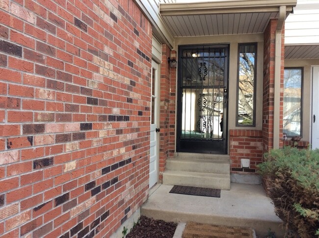 Building Photo - 2 Story Townhome Near Open Space in Lafayette