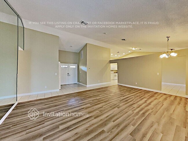 Photo - 8315 NW 80 St