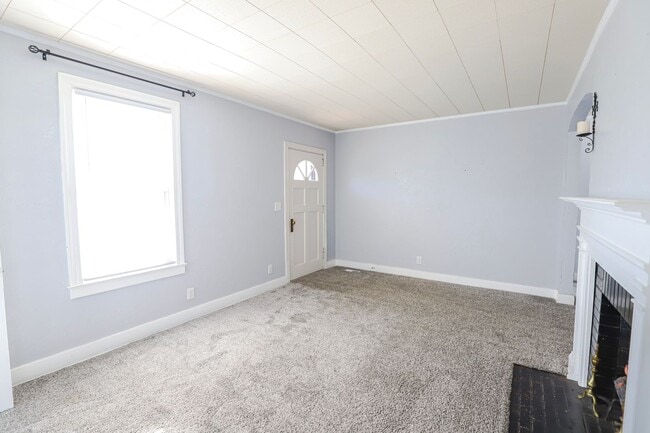Photo - 1709 Oak Dr