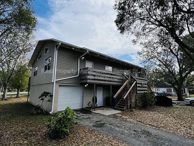 Photo - 805 St Petersburg Dr W