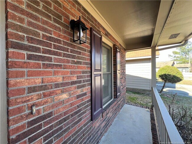 Photo - 2587 Gotts Ln
