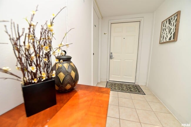 Photo - 123 SW Jefferson Ave Unidad W6A-B