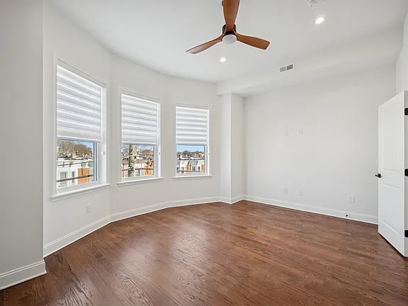 Photo - 2926 W Oxford St